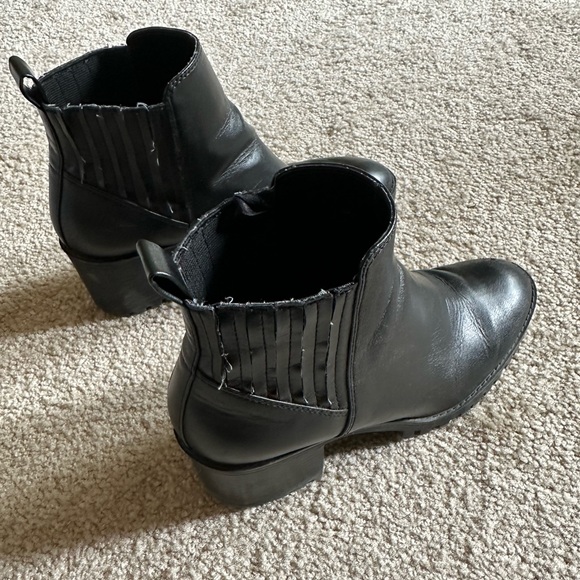 Zara basic black ankle heeled boots booties size 39 or 7.5 - Picture 4 of 8
